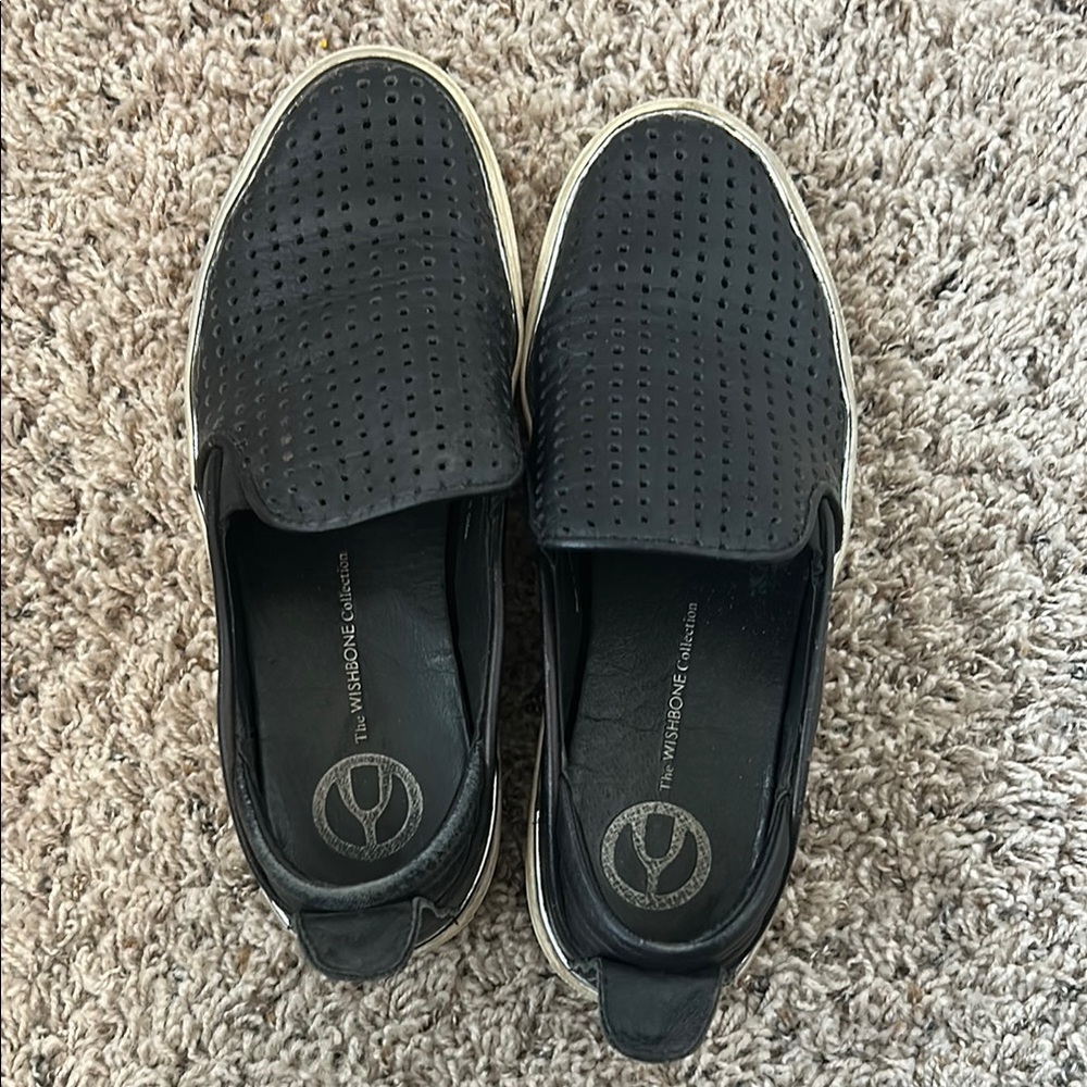 Black leather Slip-On Shoes - wishbone collection